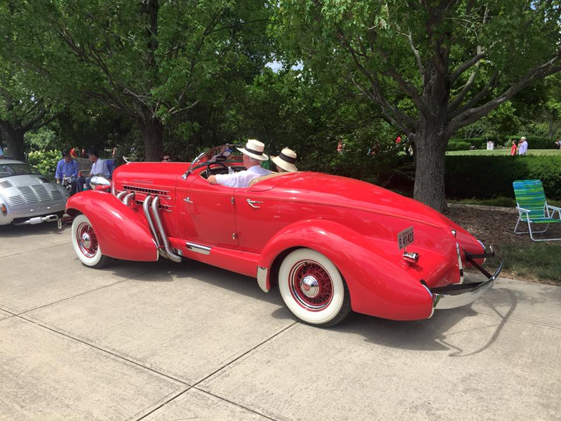 Illustration for article titled Pictures from theĀ Ā 2015 Ault Park Concours dāElegance (Cincinnati)